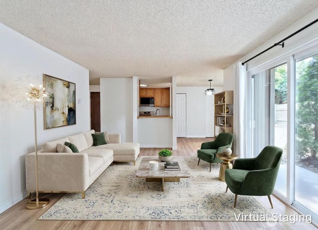 Photo of 4601 SW 320th St ST #E4, Federal Way, WA 98023 (MLS # 2560594)