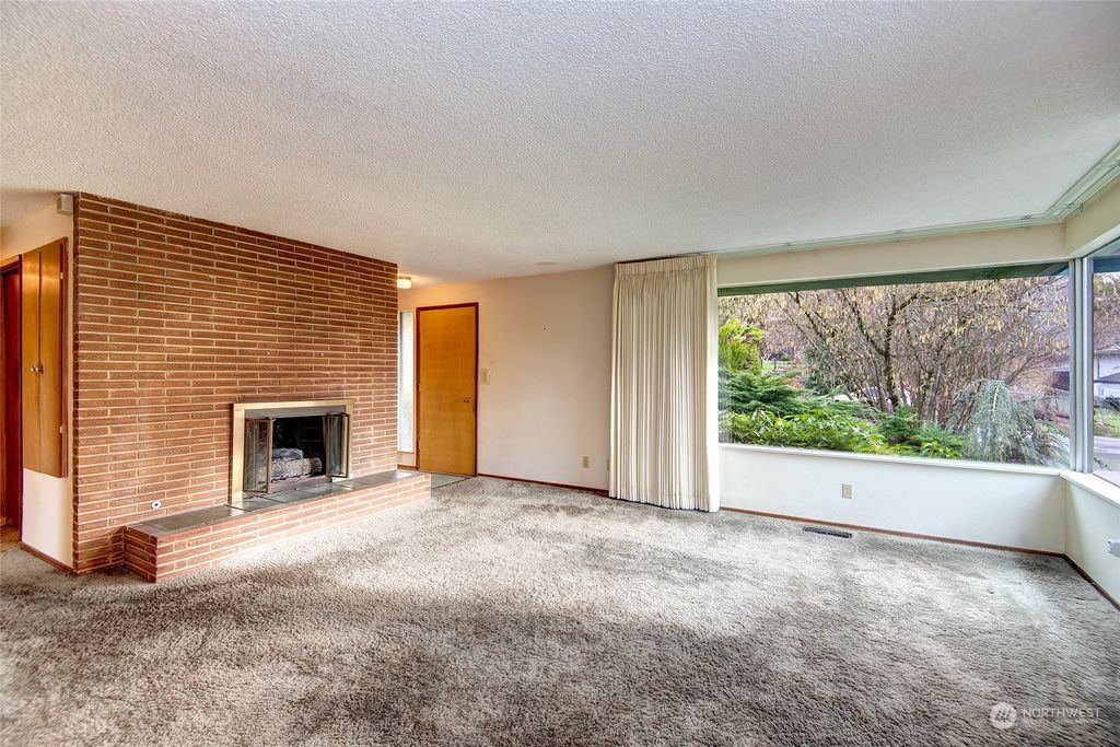 Photo of 24318 7th Avenue W, Bothell, WA 98021 (MLS # 2024938)