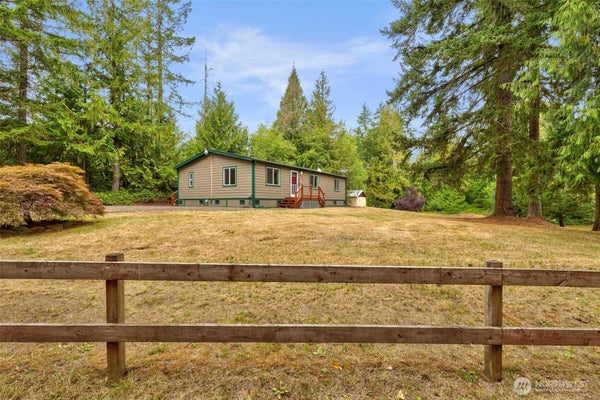 905 GRIFFITHS LN W, SEABECK, WA 98380 - Image f8d6850708e9bc7a6a7635cacdeb0fb0/3848019414