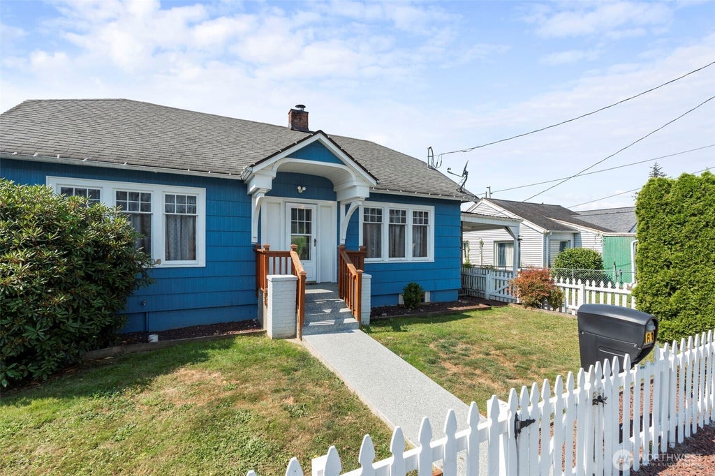 Photo of 163 SW Cascade AVE, Chehalis, WA 98532 (MLS # 2571311)