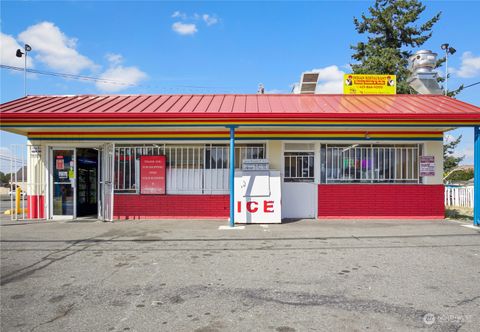 Photo of 1331 S 2nd Street, Mount Vernon, WA 98273 (MLS # 2151553)