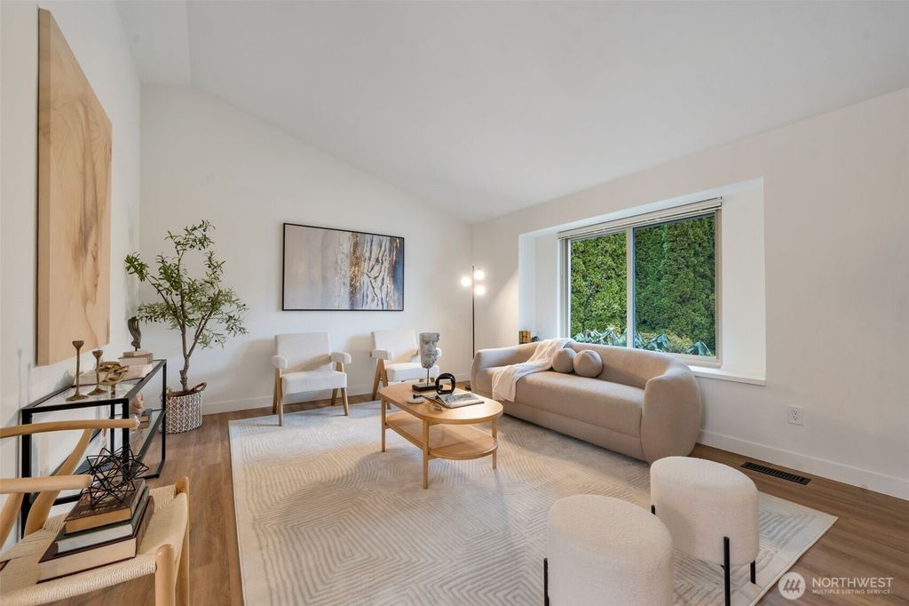 Photo of 953 Field Avenue NE, Renton, WA 98059 (MLS # 2489756)