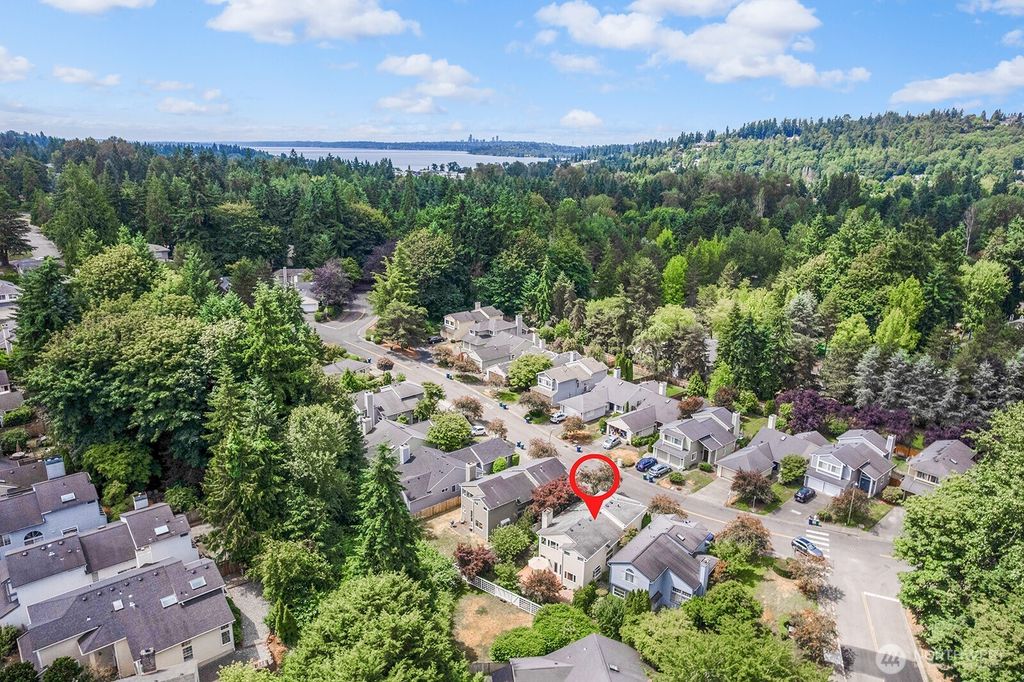Photo of 12728 102nd Avenue NE, Kirkland, WA 98034 (MLS # 2396122)
