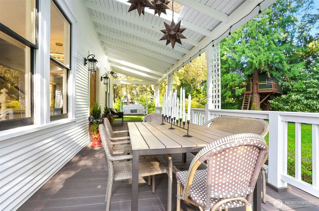 Photo of 100 NW 155th Street, Shoreline, WA 98177 (MLS # 2357669)