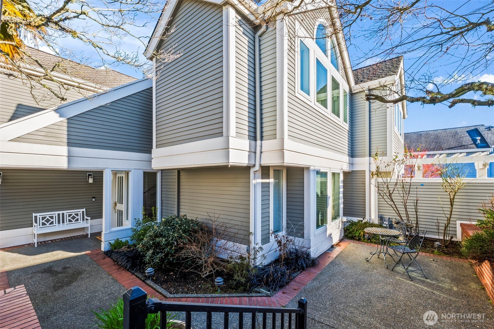 3503 Harborview Drive 2