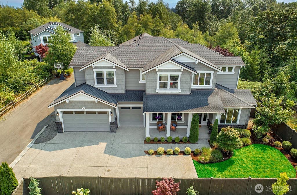 Photo of 24213 1st Avenue SE, Bothell, WA 98021 (MLS # 2563380)