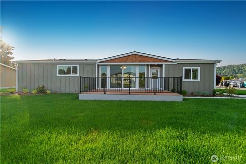 Photo of 836 S Harmon Way #73, Orting, WA 98360 (MLS # 2525905)