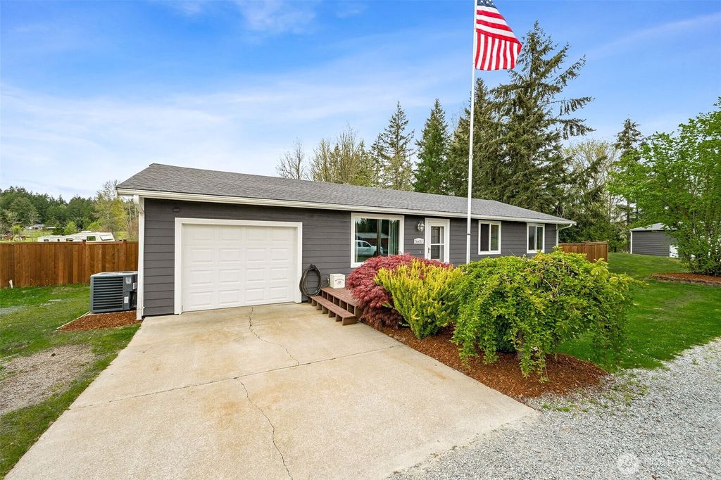 Photo of 36010 Pulford Road E, Eatonville, WA 98328 (MLS # 2514903)