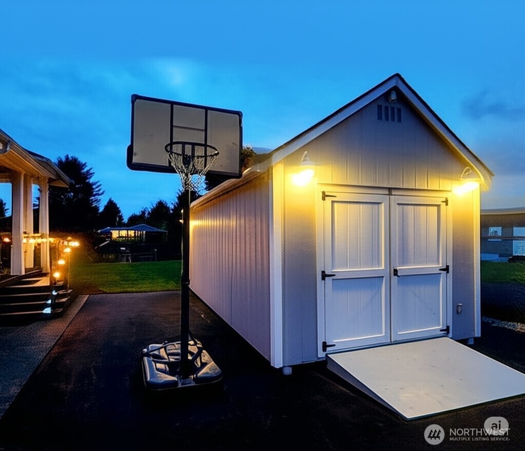 155 Canal Drive SE