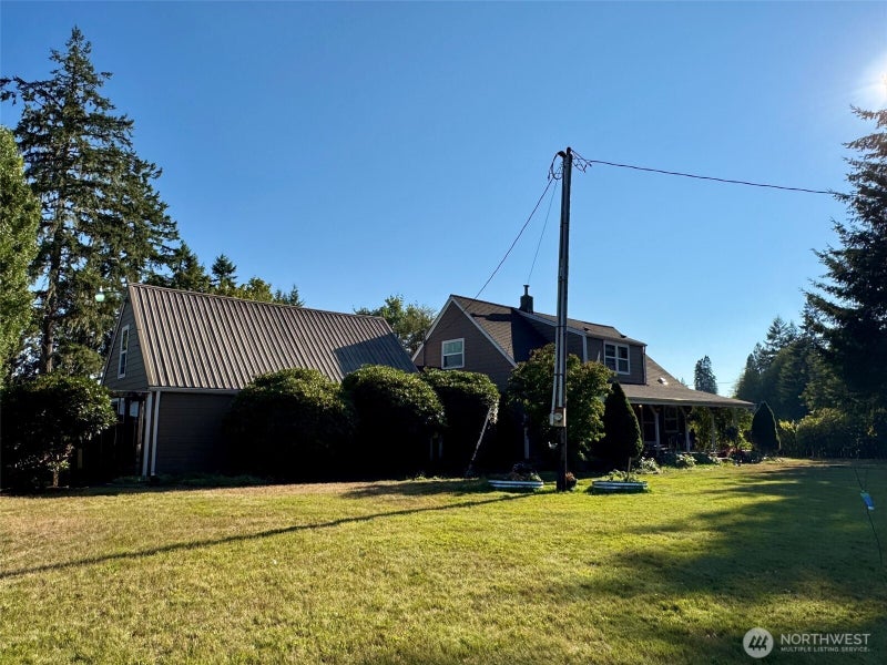 547 W Deckerville Road