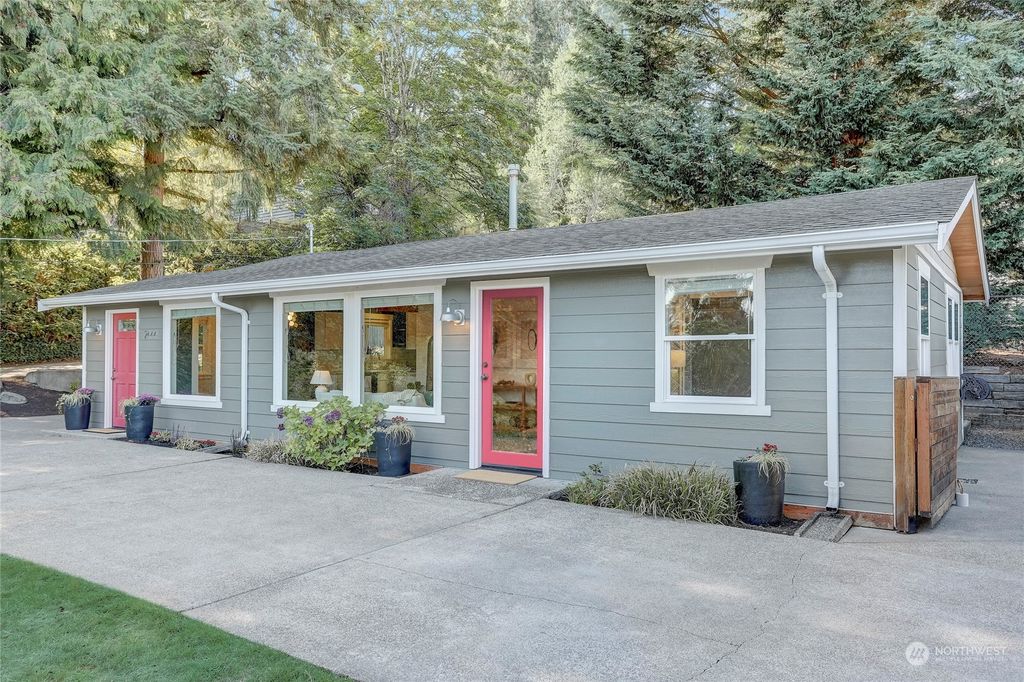 Photo of 2444 NE 182nd Street, Shoreline, WA 98155 (MLS # 2158945)
