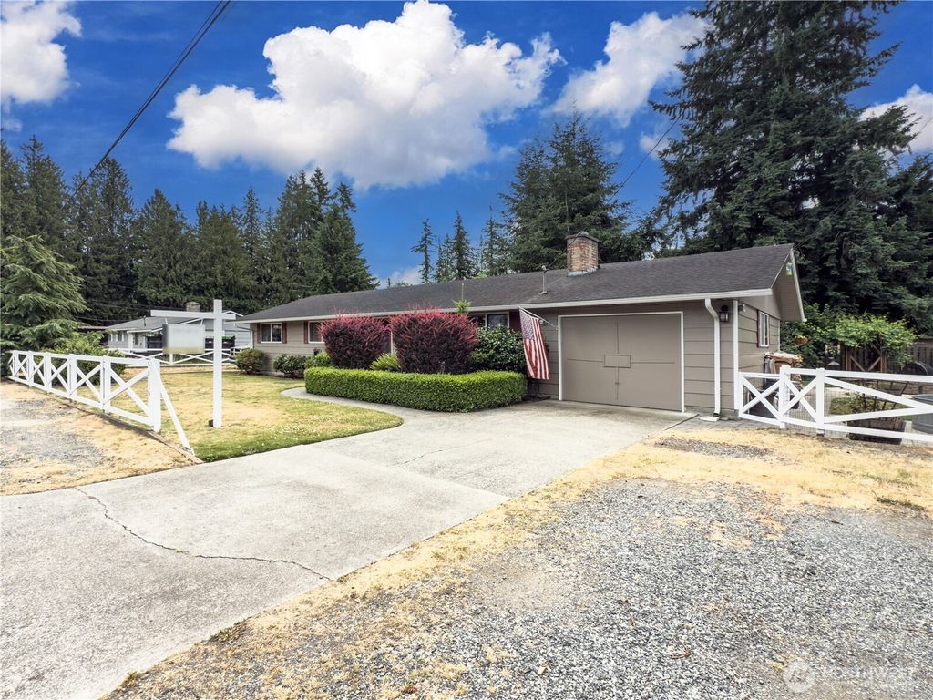 Photo of 5016 89th Place NE, Marysville, WA 98270 (MLS # 2377531)
