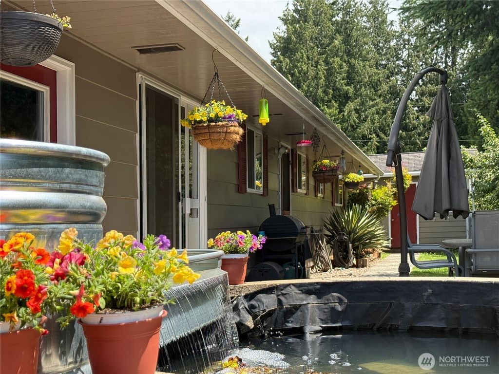 Photo of 5016 89th Place NE, Marysville, WA 98270 (MLS # 2377531)