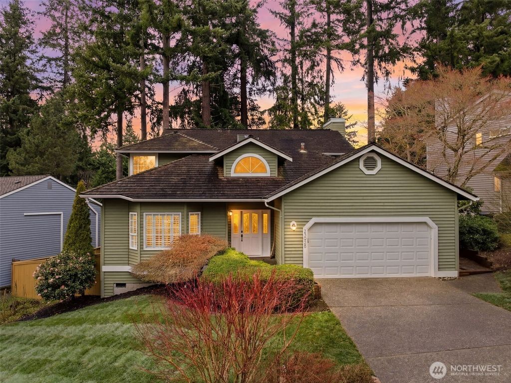 Photo of 23928 SE 42nd Place, Sammamish, WA 98029 (MLS # 2478785)
