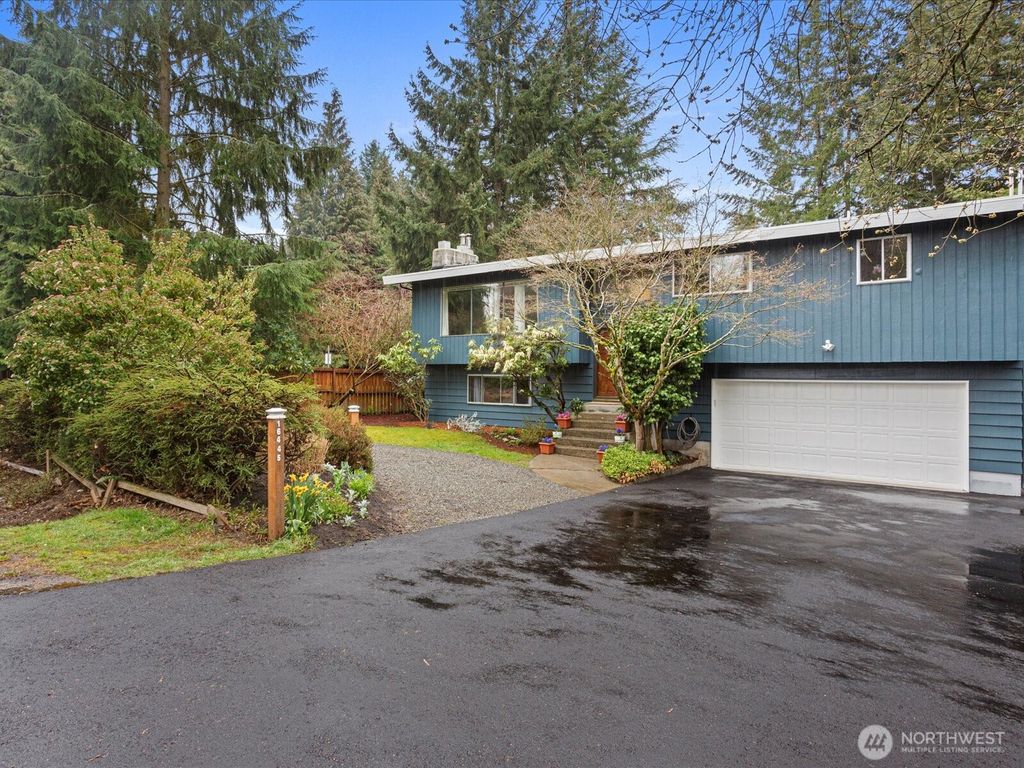 Photo of 16445 Ambaum Boulevard S, Burien, WA 98148 (MLS # 2446208)