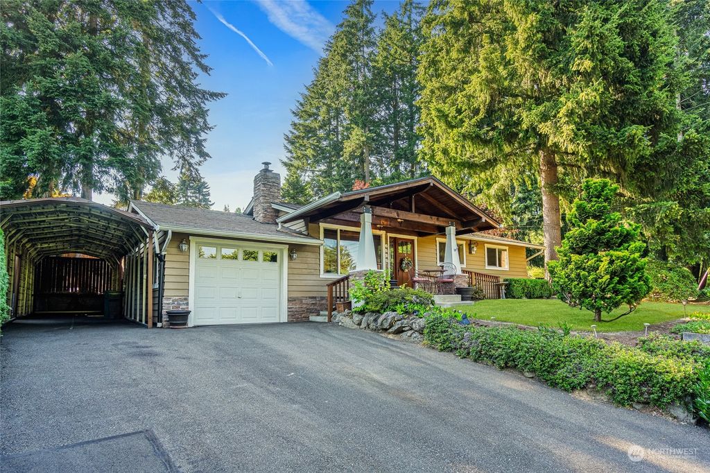 Photo of 6525 154th Avenue NE, Redmond, WA 98052 (MLS # 2267178)