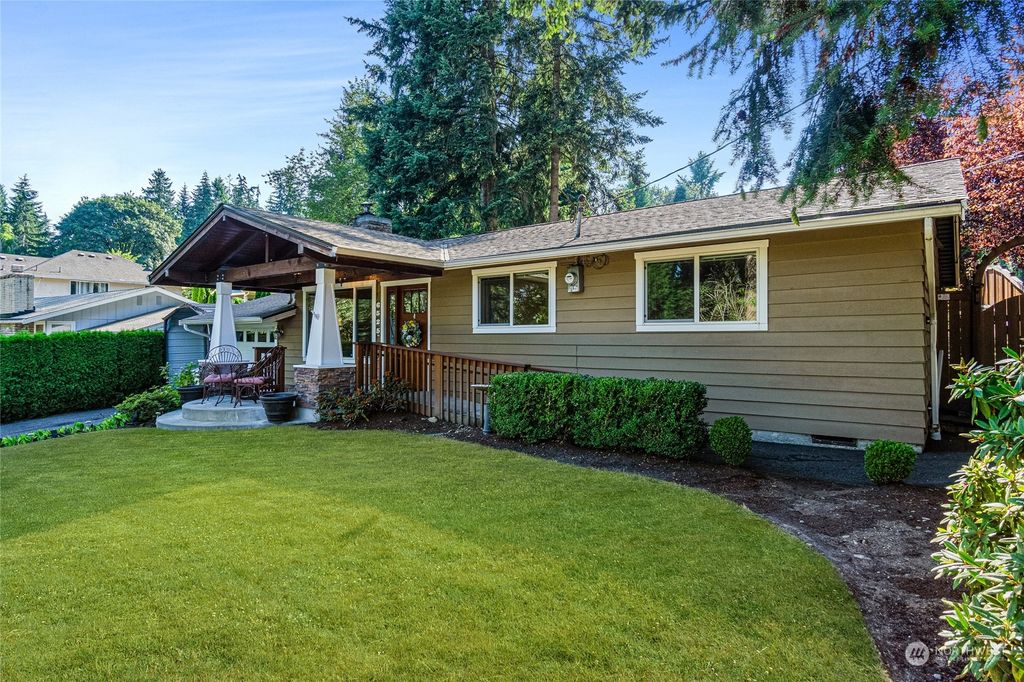 Photo of 6525 154th Avenue NE, Redmond, WA 98052 (MLS # 2267178)