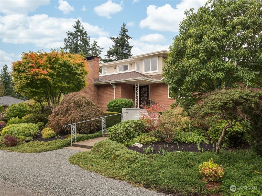 Photo of 606 NW 132nd Street, Seattle, WA 98177 (MLS # 2166742)