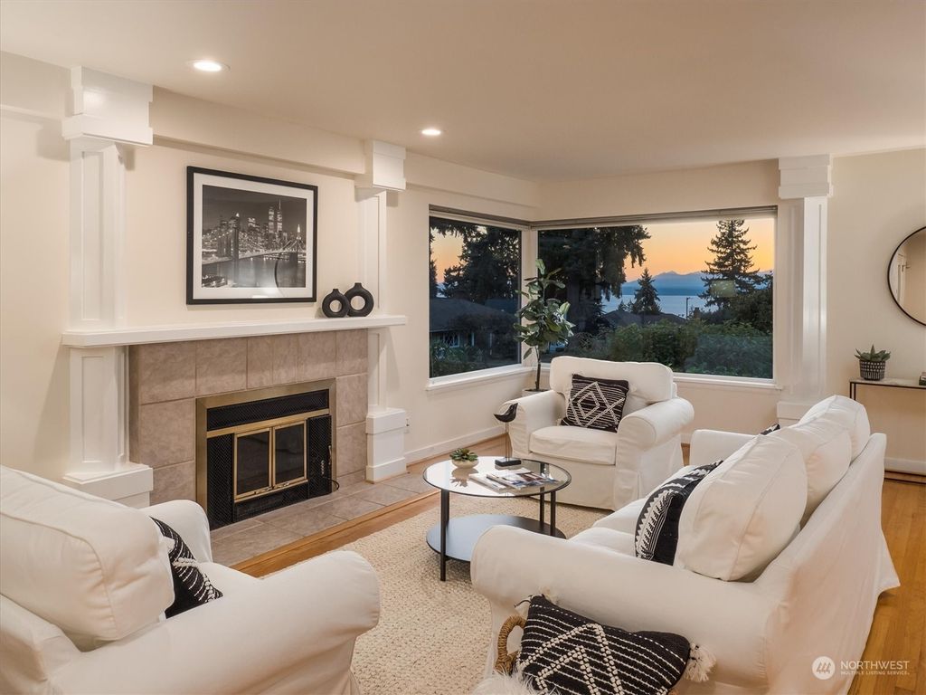 Photo of 606 NW 132nd Street, Seattle, WA 98177 (MLS # 2166742)