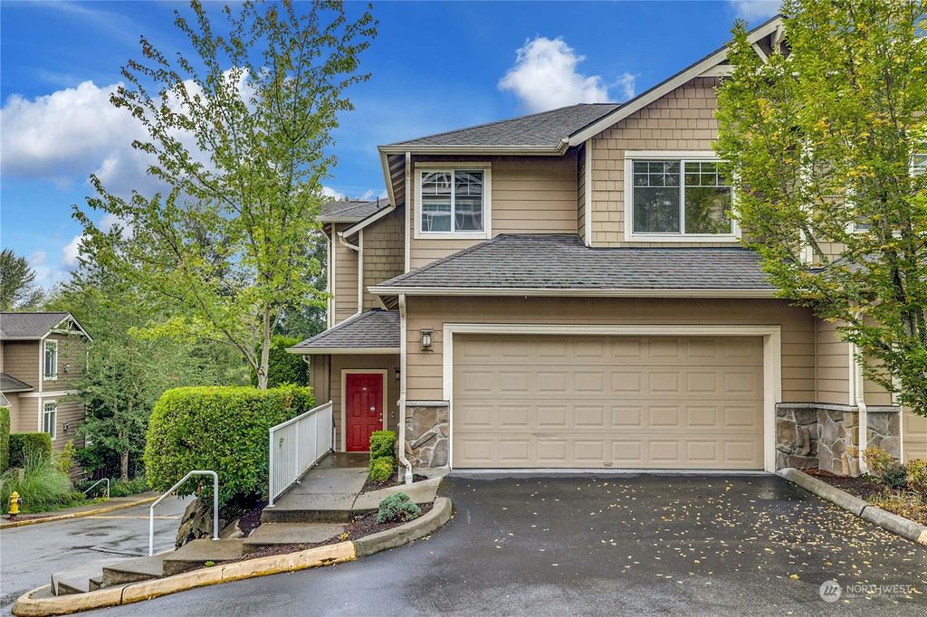 Photo of 3500 E Lake Sammamish Parkway SE #2-102, Sammamish, WA 98075 (MLS # 2166941)