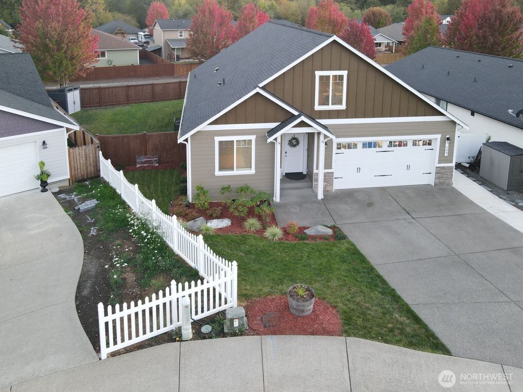 Photo of 209 Fenway Court, Napavine, WA 98532 (MLS # 2474783)