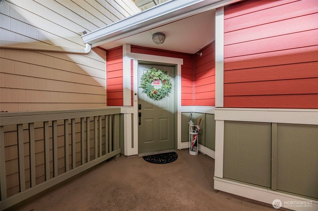 Photo of 7711 NE 175th Street #F307, Kenmore, WA 98028 (MLS # 2438562)