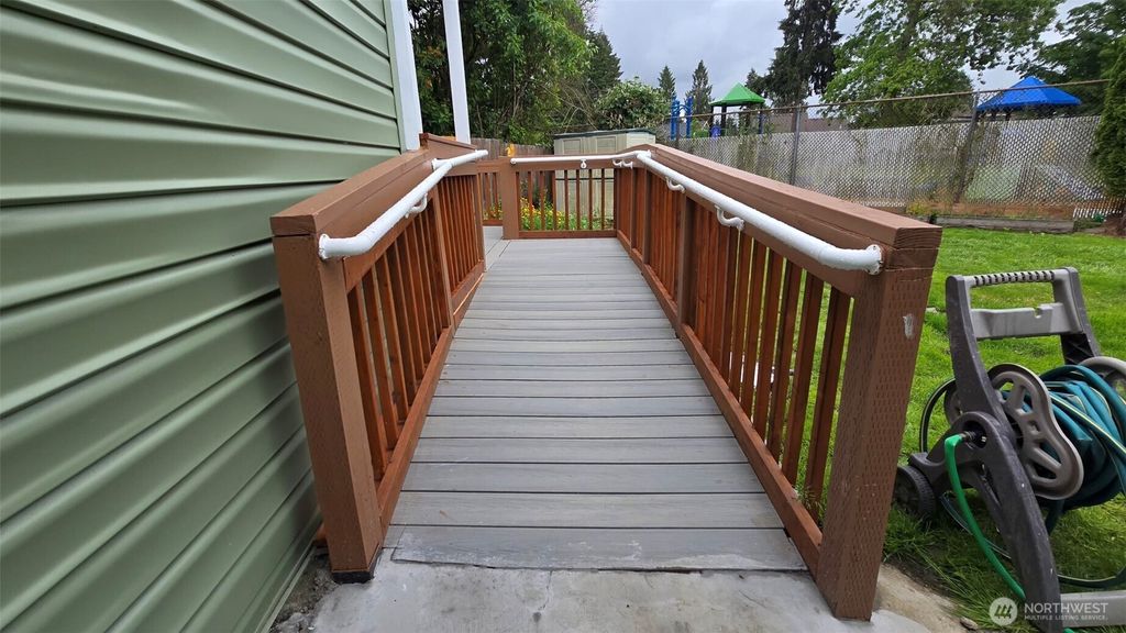 Photo of 3330 SE 6th Street, Renton, WA 98058 (MLS # 2530958)