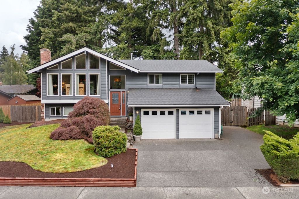 Photo of 31602 42nd Avenue SW, Federal Way, WA 98023 (MLS # 2246501)