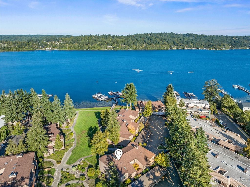 Photo of 17442 NE 40th Place #D3, Redmond, WA 98052 (MLS # 2435498)