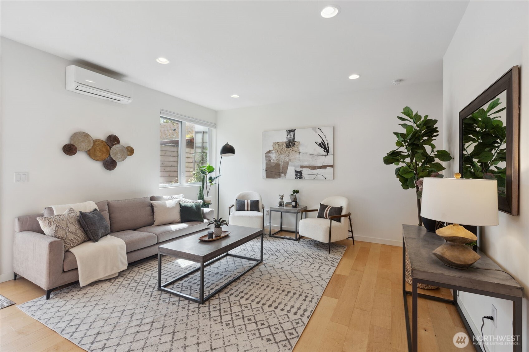 1530 13th Avenue S E