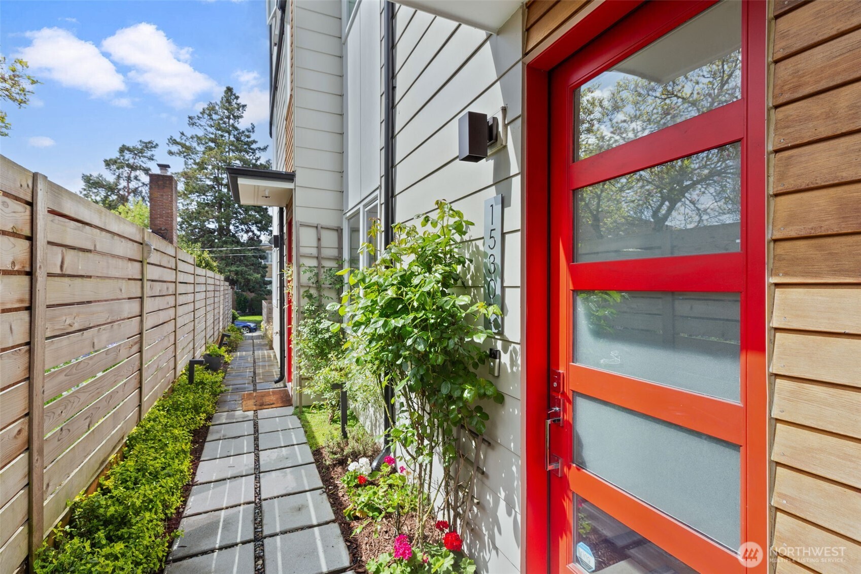1530 13th Avenue S E