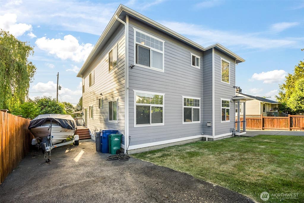 Photo of 10821 Crestwood Drive S, Seattle, WA 98178 (MLS # 2542682)