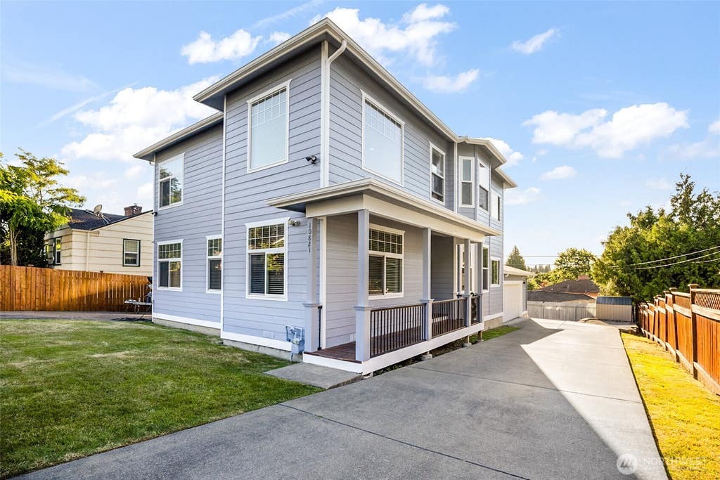 Photo of 10821 Crestwood Drive S, Seattle, WA 98178 (MLS # 2542682)