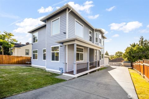Photo of 10821 Crestwood Drive S, Seattle, WA 98178 (MLS # 2542682)