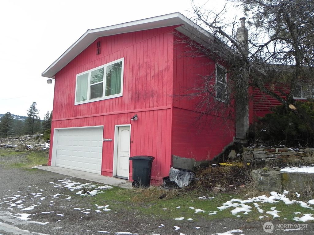 Photo of 345 N Portland Street, Republic, WA 99166 (MLS # 2460507)