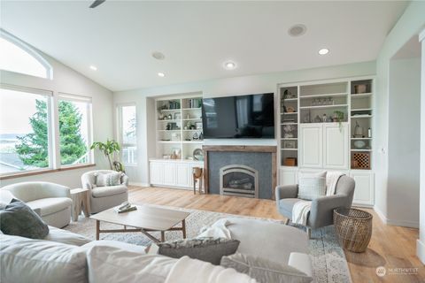 MLS: 2270952