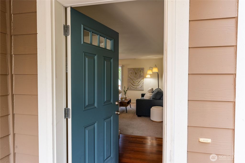 Photo of 2433 192nd Pl SW Pl, Lynnwood, WA 98036 (MLS # 2382924)