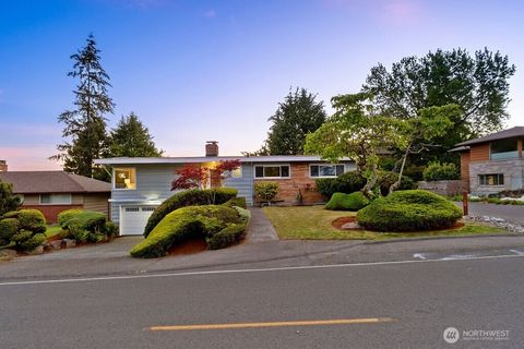 Photo of 10851 Marine View Drive, Seattle, WA 98146 (MLS # 2527844)