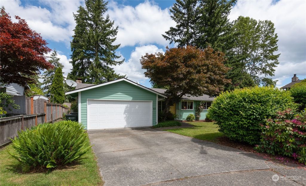Photo of 415 222nd Street SW, Bothell, WA 98021 (MLS # 2248328)