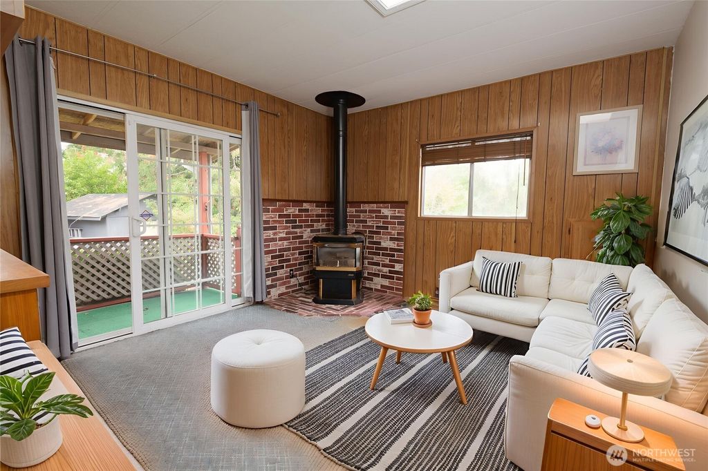 Photo of 22215 SE 272nd Place, Maple Valley, WA 98038 (MLS # 2448429)