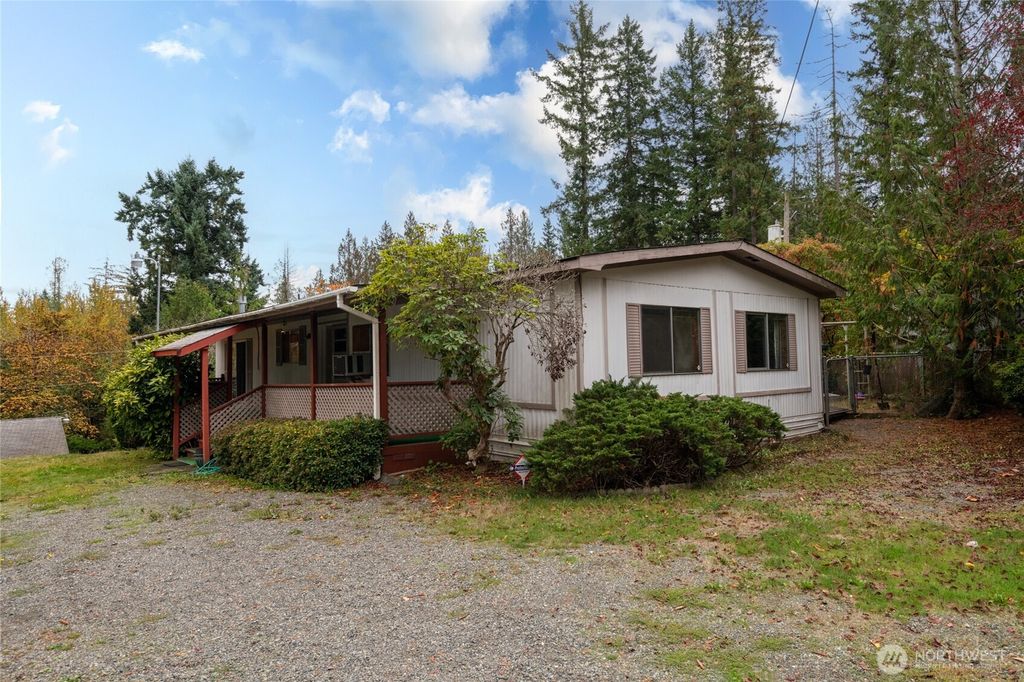 Photo of 22215 SE 272nd Place, Maple Valley, WA 98038 (MLS # 2448429)
