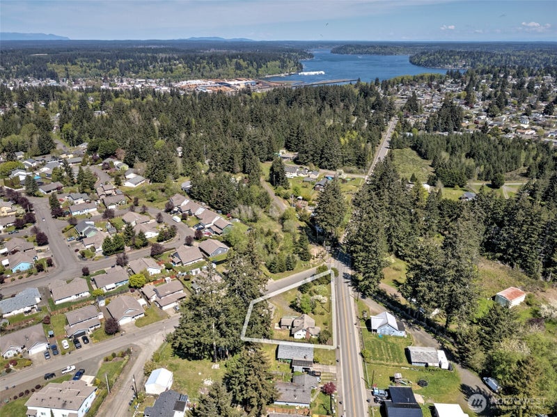 2005 Lake Boulevard