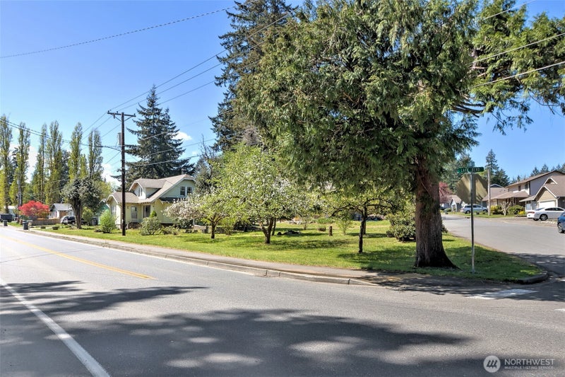 2005 Lake Boulevard