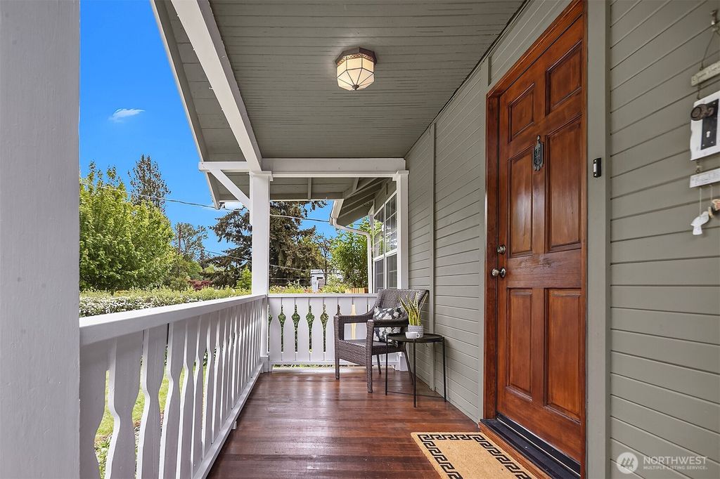 Photo of 5519 18th Avenue S, Seattle, WA 98108 (MLS # 2519765)