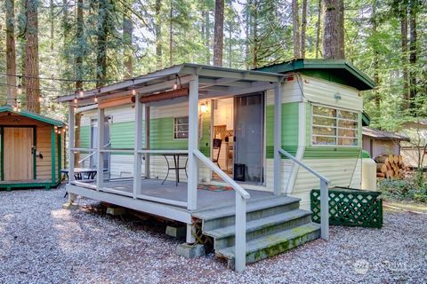 Photo of 68 2 Wilderness Way, Deming, WA 98244 (MLS # 2286069)