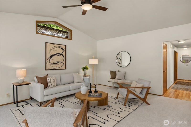 8960 NE Day Road