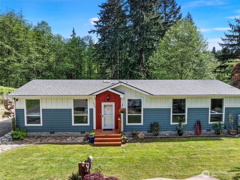 Photo of 6852 SE Garfield Street, Port Orchard, WA 98366 (MLS # 2520875)