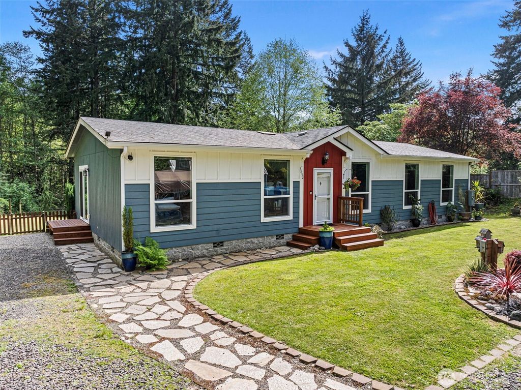 Photo of 6852 SE Garfield Street, Port Orchard, WA 98366 (MLS # 2520875)