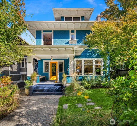 Photo of 1154 18th Avenue E, Seattle, WA 98112 (MLS # 2593470)