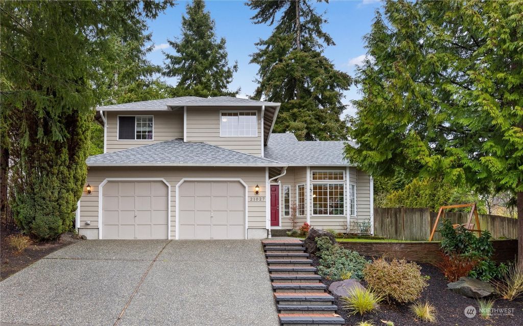 Photo of 21027 12th Avenue W, Lynnwood, WA 98036 (MLS # 2038376)